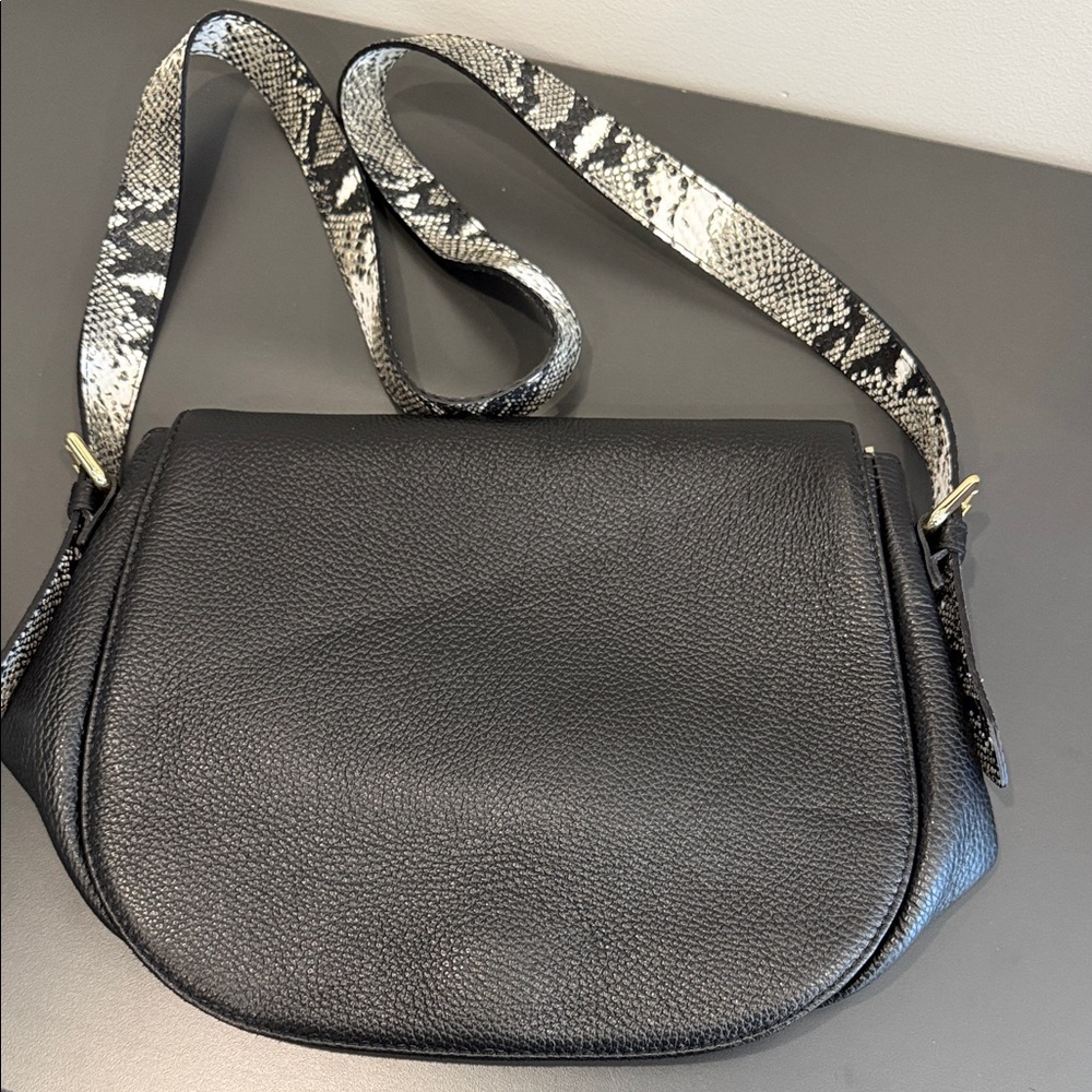 NWT Laura Di Maggio Bag with Snake Print Strap